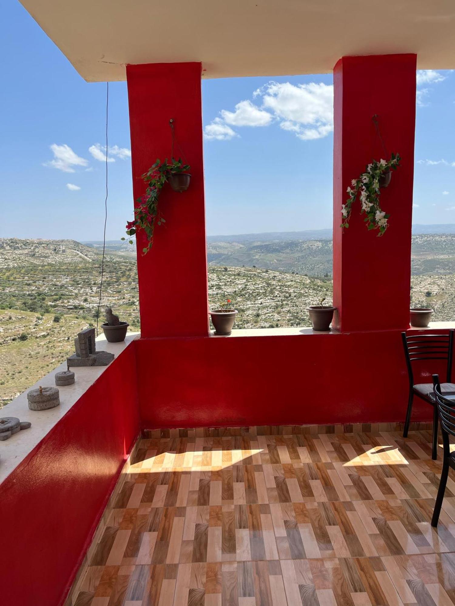 Appartement Al-Bustan House& Umm Qais à Umm Qays Extérieur photo